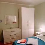 Apartman Oleander, Three-Bedroom Apartment In Trogir Trogir