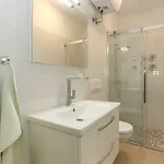 Oleander, Three-Bedroom Apartment In Trogir