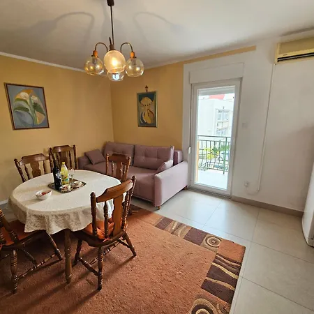Appartement Oleander, Three-bedroom In Trogir