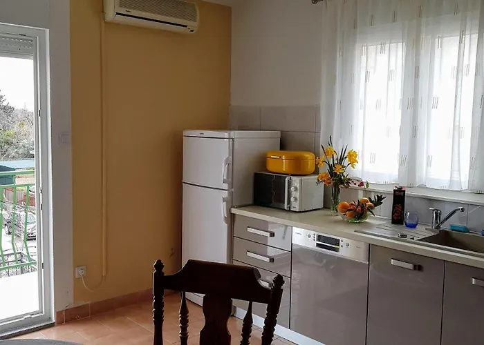 Oleander, Three-Bedroom Apartment In Trogir Trogir