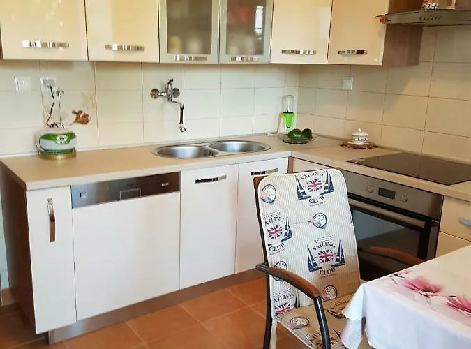 Oleander, Three-Bedroom Apartment In Trogir Apartment *